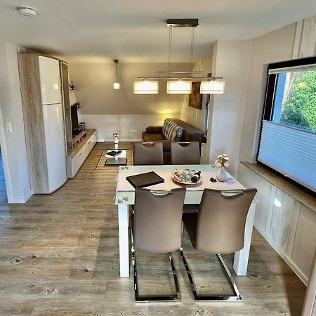Peedy'S Luxurioese 60M² Wohnung Mit Balkonterrasse 슈타데 외부 사진