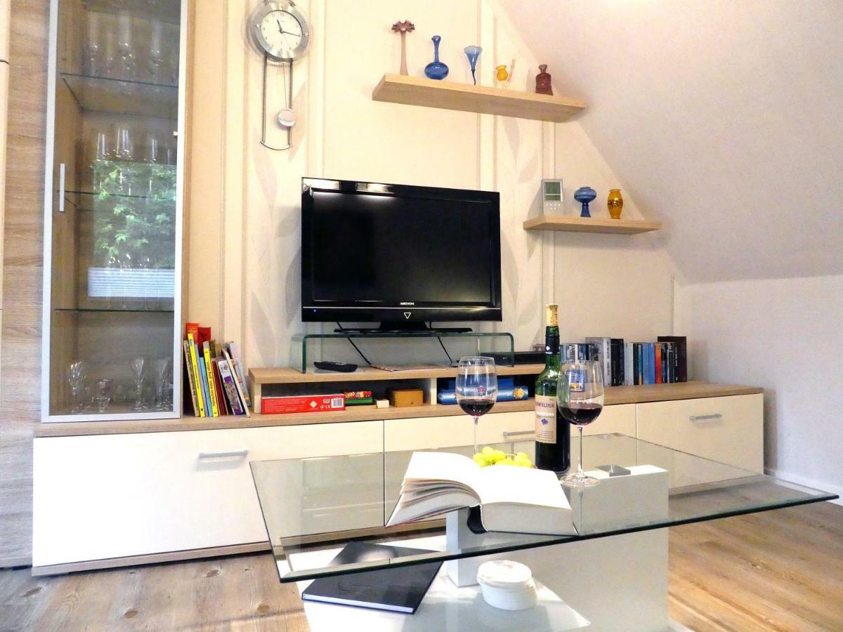 Peedy'S Luxurioese 60M² Wohnung Mit Balkonterrasse 슈타데 외부 사진