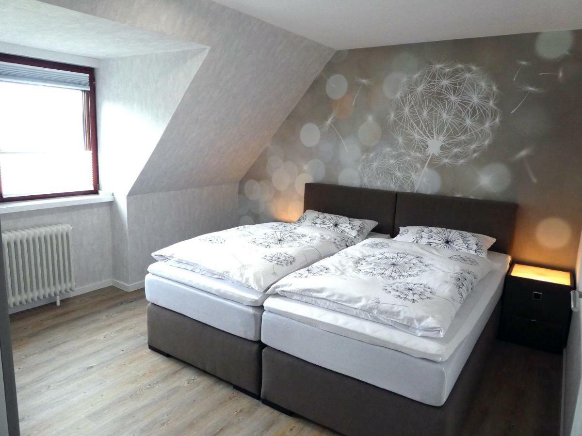 Peedy'S Luxurioese 60M² Wohnung Mit Balkonterrasse 슈타데 외부 사진